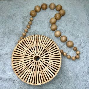Luna round bamboo summer bag